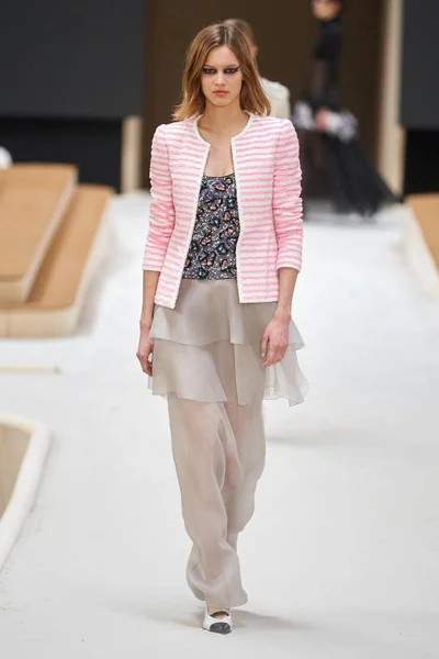 Look 26